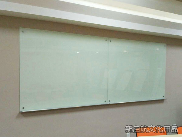 長沙新啟航文化用品有限公司,長沙教學黑板,多功能電子白板配套推拉板,弧形黑板銷售,帶架移動書寫板哪里好 長沙新啟航文化用品有限公司,長沙教學黑板,多功能電子白板配套推拉板,弧形黑板銷售,帶架移動書寫板哪里好